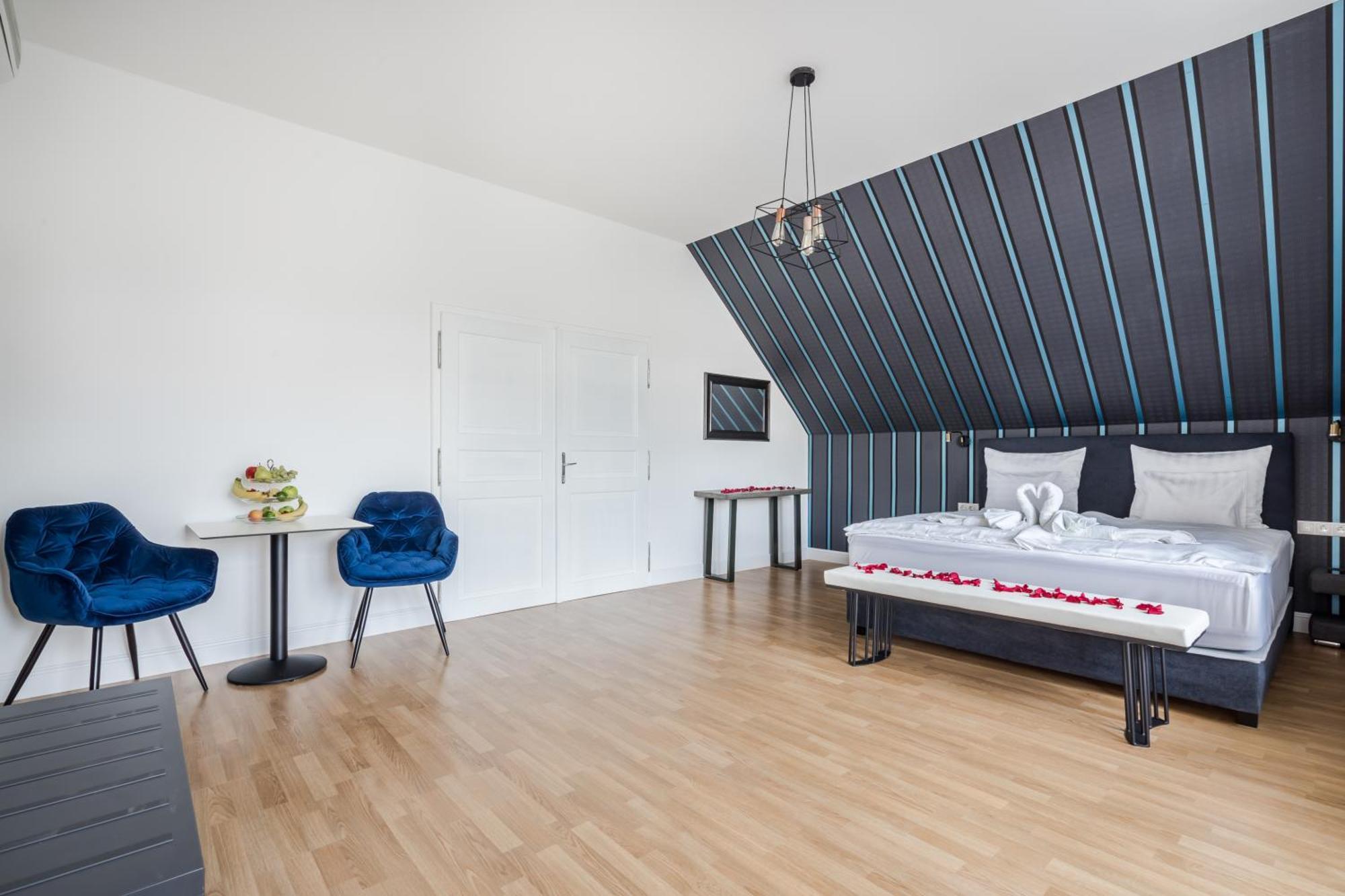 Hotel Clariss Balatonalmadi Room photo