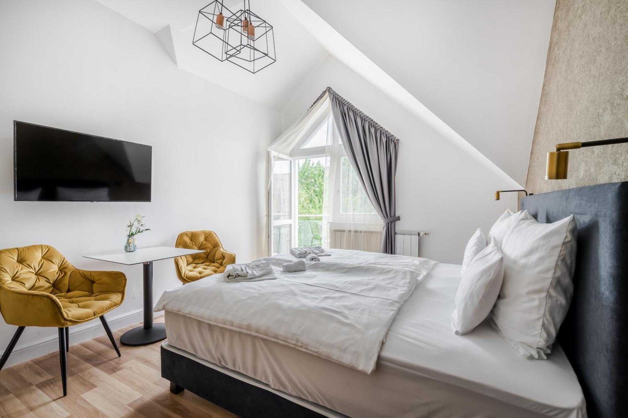 Hotel Clariss Balatonalmadi Room photo