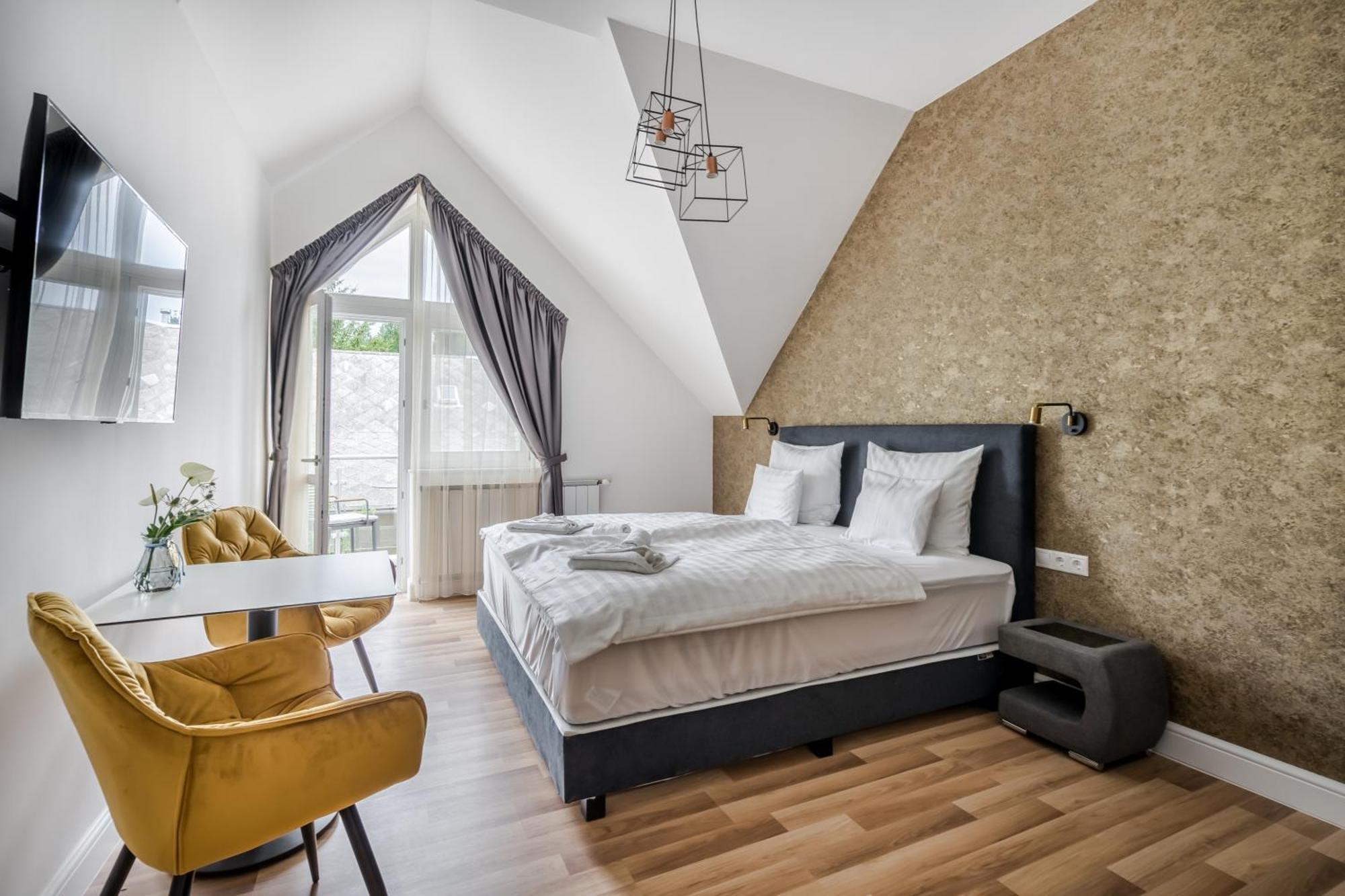 Hotel Clariss Balatonalmadi Room photo