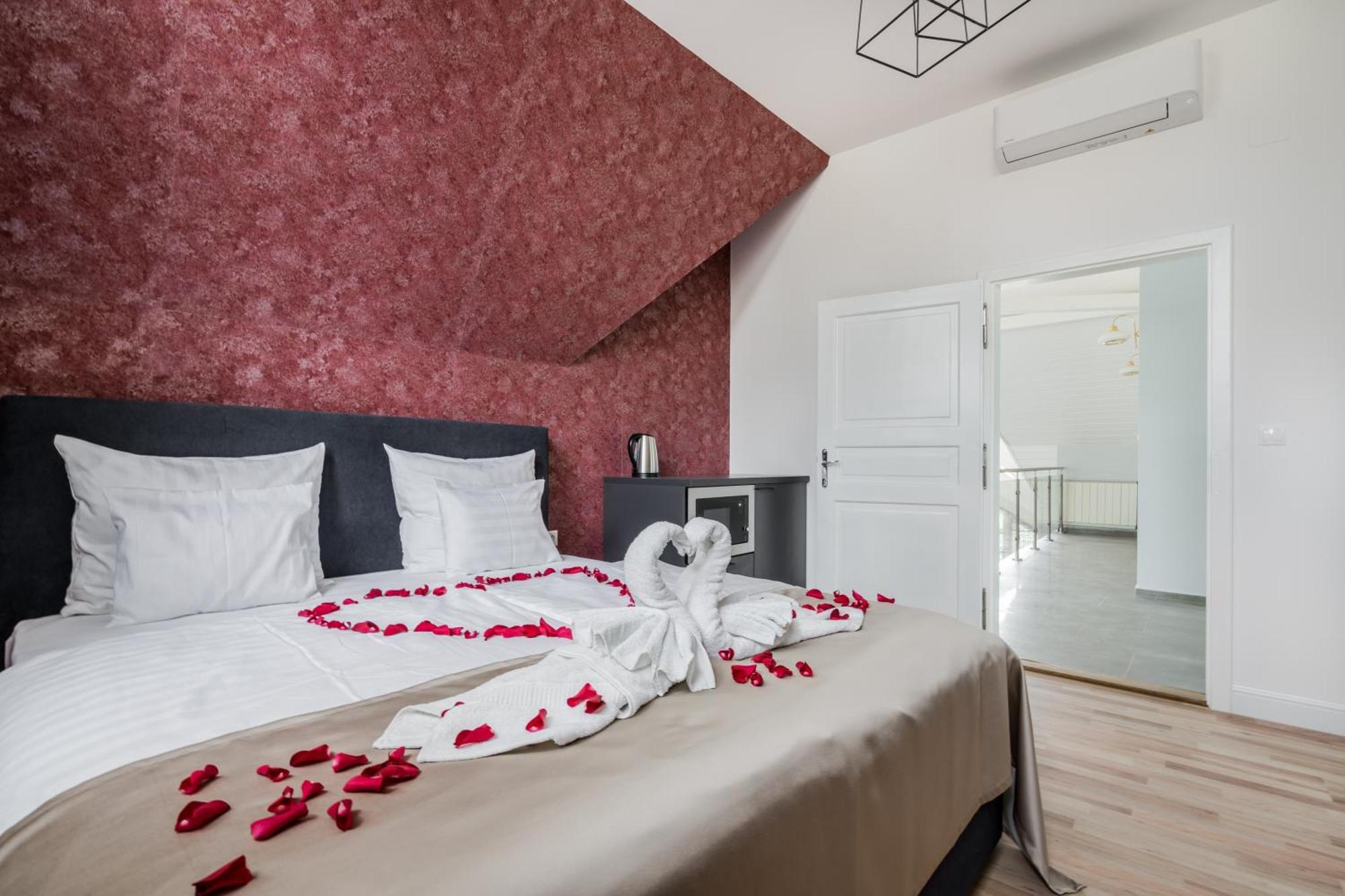 Hotel Clariss Balatonalmadi Room photo